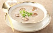 Velouté de châtaignes aux champignons des bois